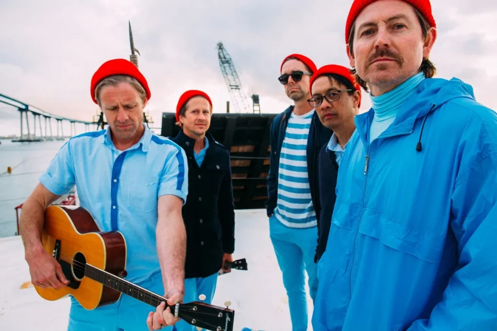 Photo of Switchfoot band members